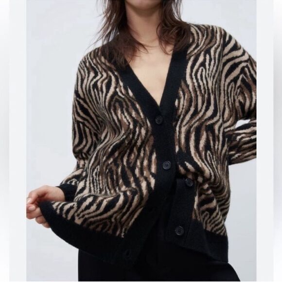 Zara Animal Print Wool Blend Brown & Black Button
Down Oversized Cardigan Small) - Picture 5 of 7